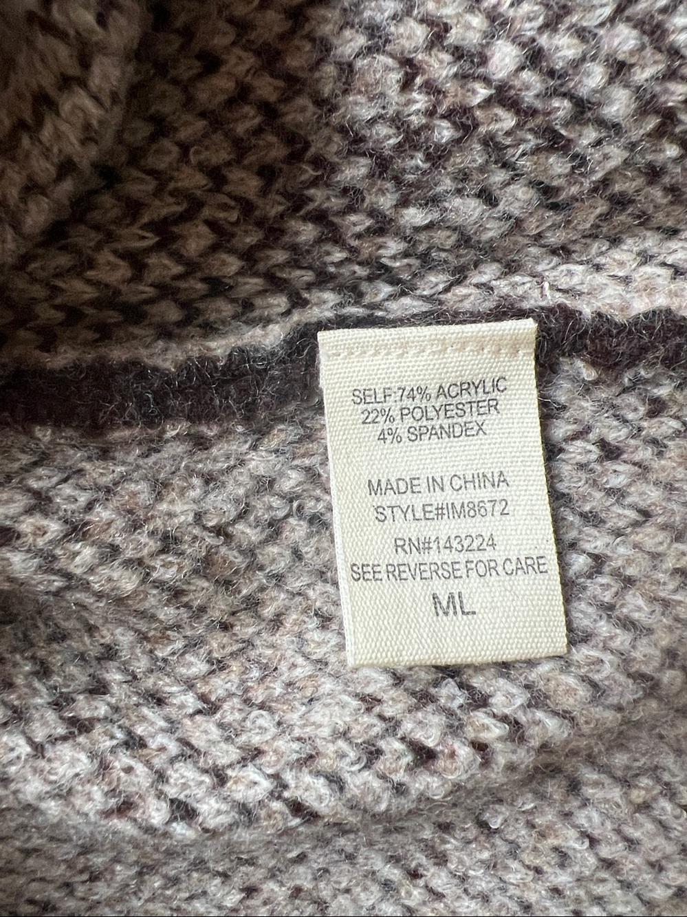 Illa Illa Cozy Brown horse Pattern V-Neck Button Cardigan Sweater - Picture 7 of 8